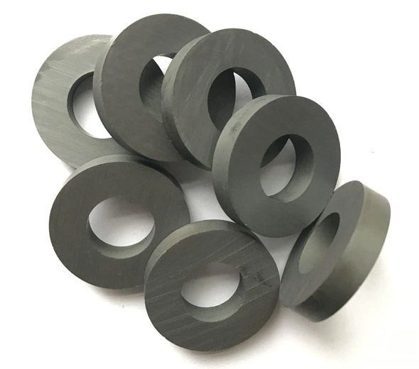 Ferrite magnet